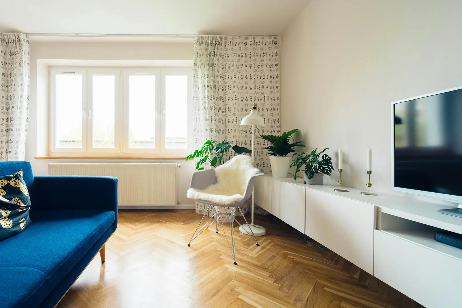 Coastal Cottage — interior 1