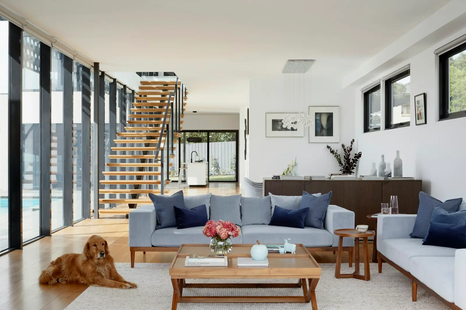 Peninsula House — interior 1